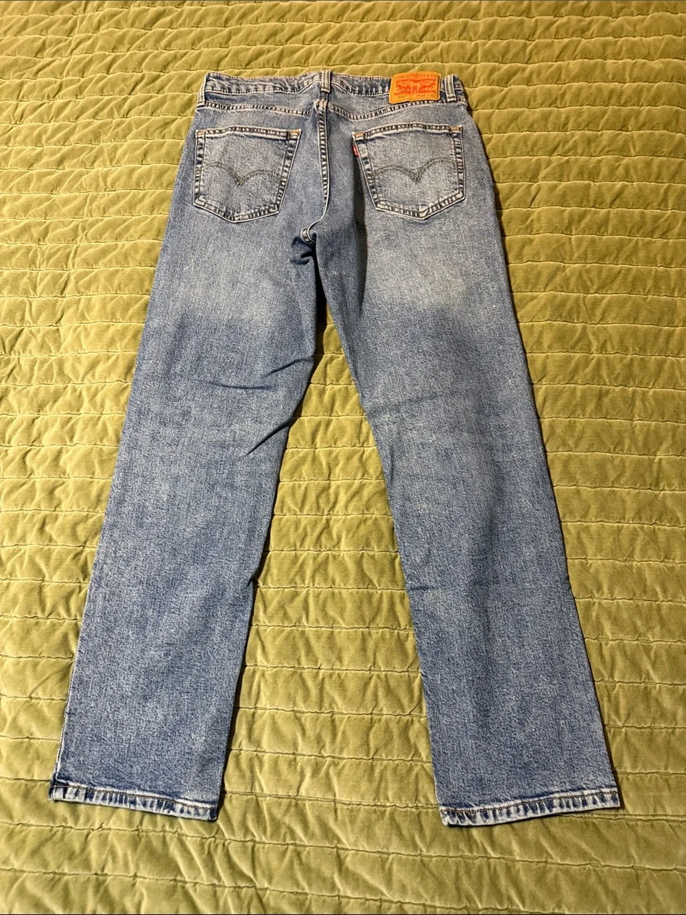 Levi's 541 34x32 Light Blue Relaxed Back Pocket Jeans